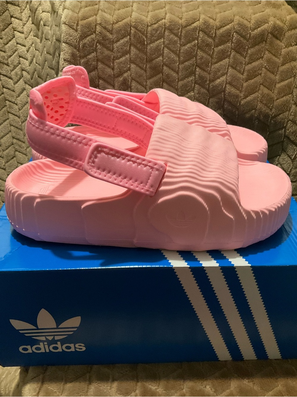 Adidas Adilette 22 XLG Slides - Picture 3 of 6